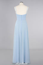 Elegante vestido de dama de honor con abertura frontal, tirantes finos, escote en V y largo hasta el suelo.