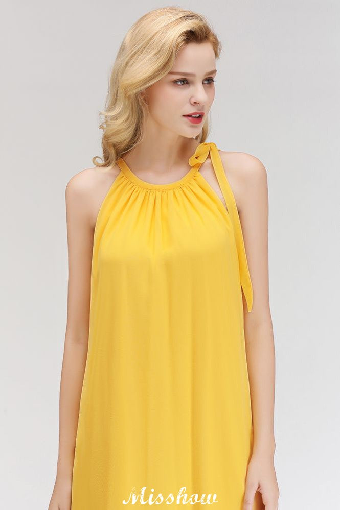 Elegante vestido de noche sencillo con cuello halter y sin mangas hasta la rodilla