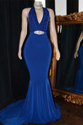 Elegante vestido de fiesta largo estilo sirena con escote en V y sin mangas estilo halter