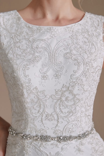 Elegant Jewel Sleeveless Mermaid Floor-Length Satin Wedding Dresses with Lace