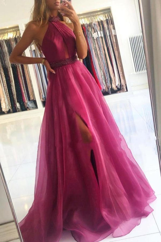 Elegantes langes A-Linien-Neckholder-Ballkleid aus Tüll mit Schlitz