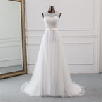 Elegante vestido de novia largo de corte A con apliques de tul y encaje