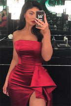 Elegante vestido de fiesta largo de satén sin tirantes, corte A y abertura