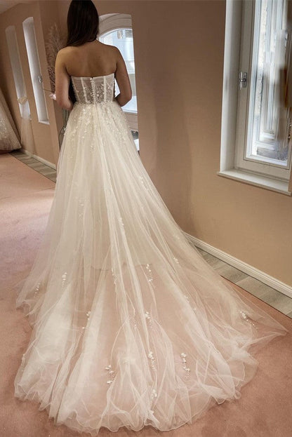 Elegant Long A-line Sweetheart Tulle Lace Wedding Dress with Slit