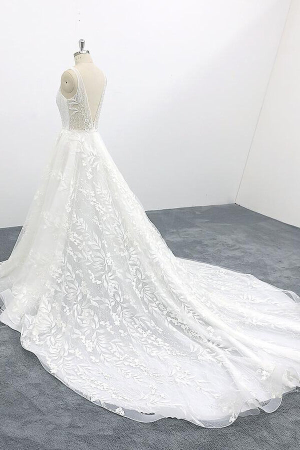 Elegantes langes rückenfreies Brautkleid in A-Linie mit V-Ausschnitt und Spitzenapplikationen