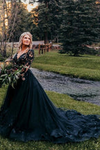 Elegant Long Black A-line V-neck Long Sleeves Wedding Dresses With Lace