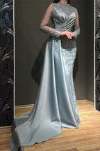 Elegantes langes Meerjungfrau-Abendkleid mit Satin-Applikationen, Spitze und Perlenbesatz und Ärmeln