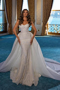 Elegante vestido de novia largo de sirena con escote en forma de corazón y encaje con cola desmontable
