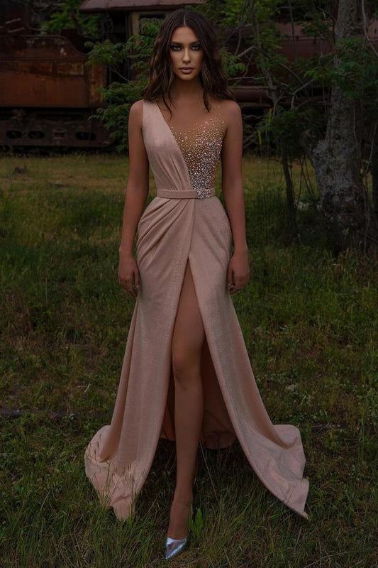 Elegantes langes Meerjungfrau-Ballkleid mit V-Ausschnitt und Perlenbesatz und Schlitz