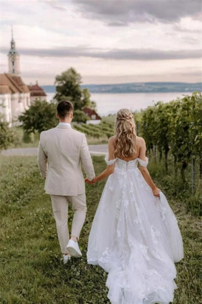 Elegant Long Off-the-Shoulder Tulle Floral Lace Wedding Dress