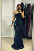 Elegante vestido de fiesta largo de sirena con un solo hombro y cuentas