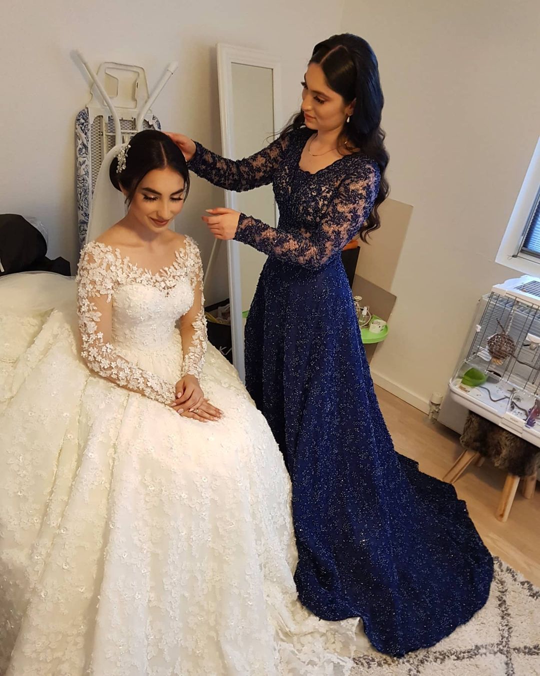 Elegante lange Prinzessin Tüll Spitze Brautkleider mit Ärmeln