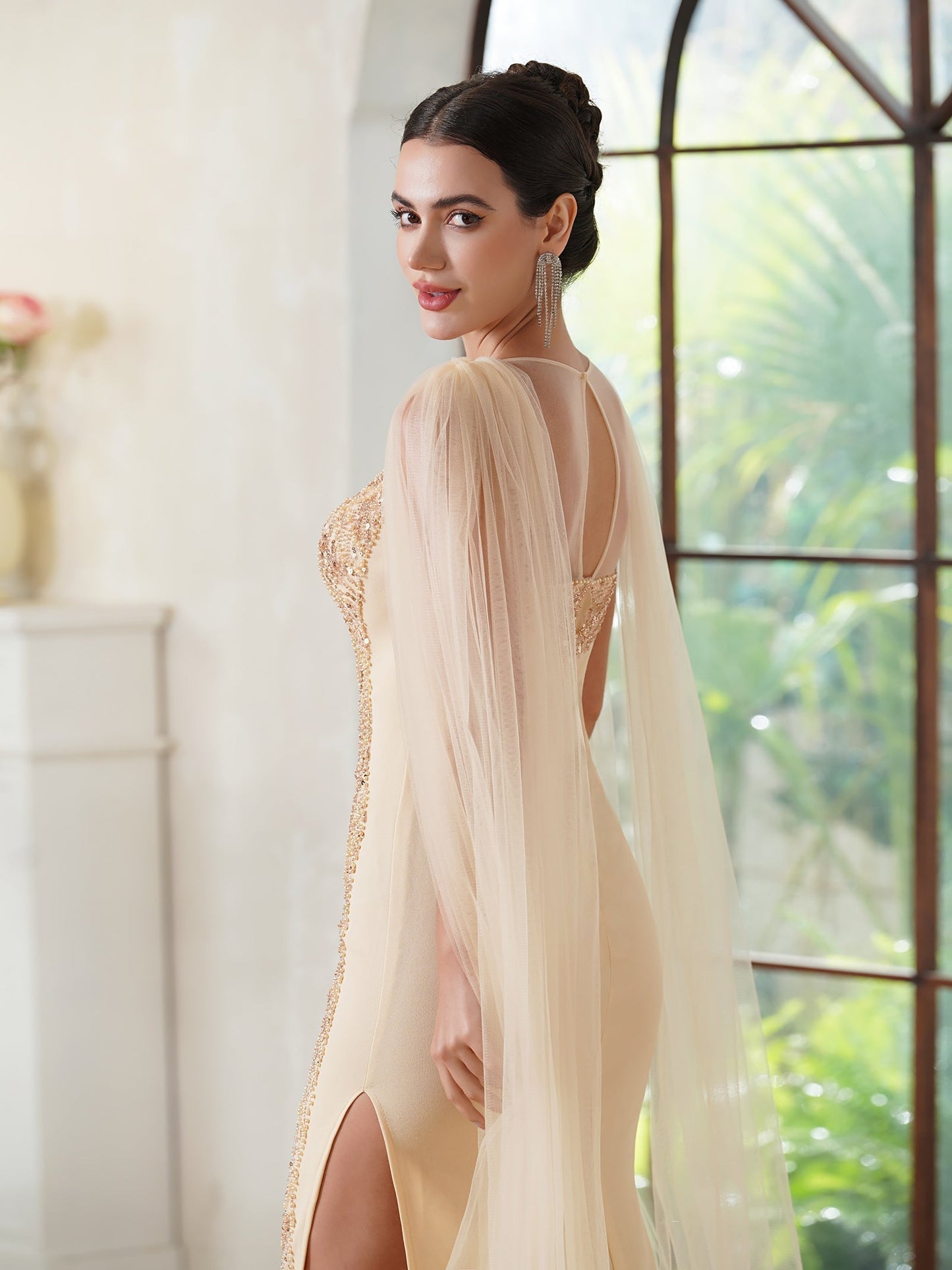 Elegantes Meerjungfrau-Abendkleid aus Polyester mit U-Ausschnitt, ärmellos, Champagner-Gold, mit Perlenstickerei, Reißverschluss, Schlitz