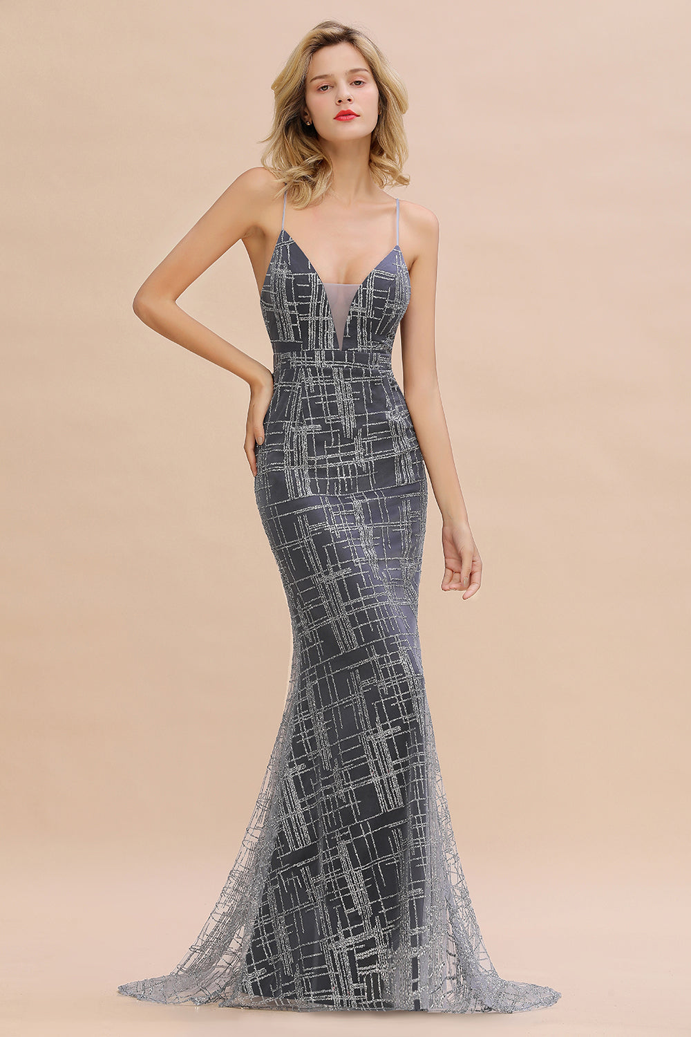 Elegante vestido de noche largo sin mangas de sirena