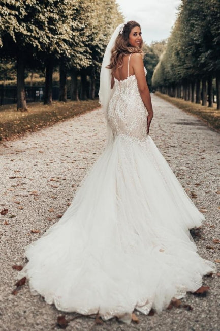 Elegant Mermaid Spaghetti Straps Backless Wedding Dresses With Lace