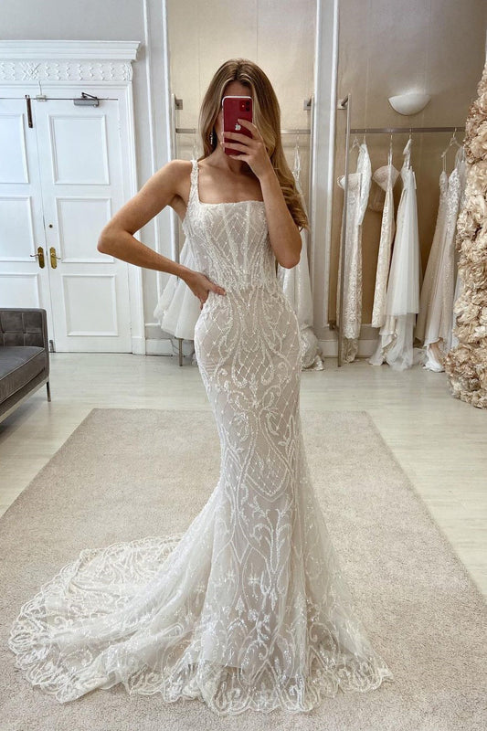 Elegantes Meerjungfrau-Brautkleid mit Trägern und ärmelloser Spitze und Schleppe