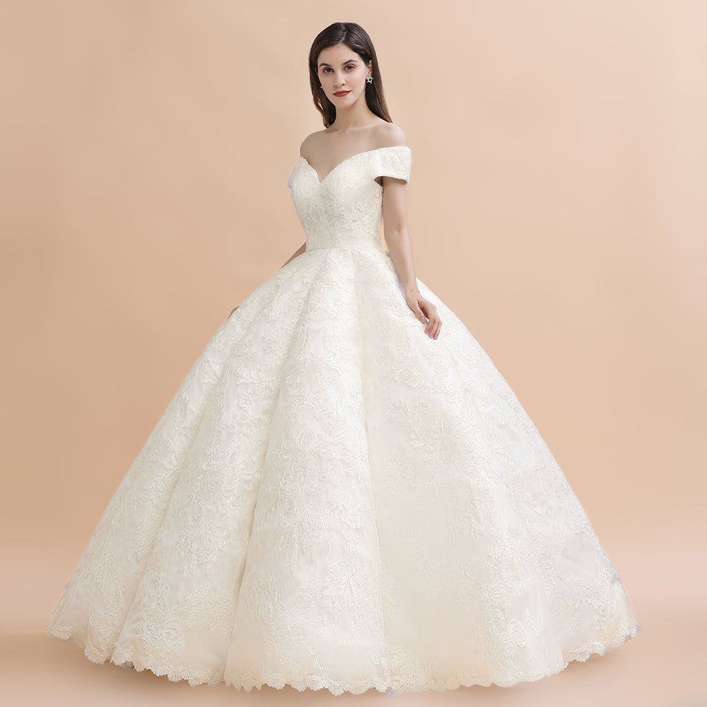 Elegantes schulterfreies weißes Spitzenapplikationen-Brautkleid 