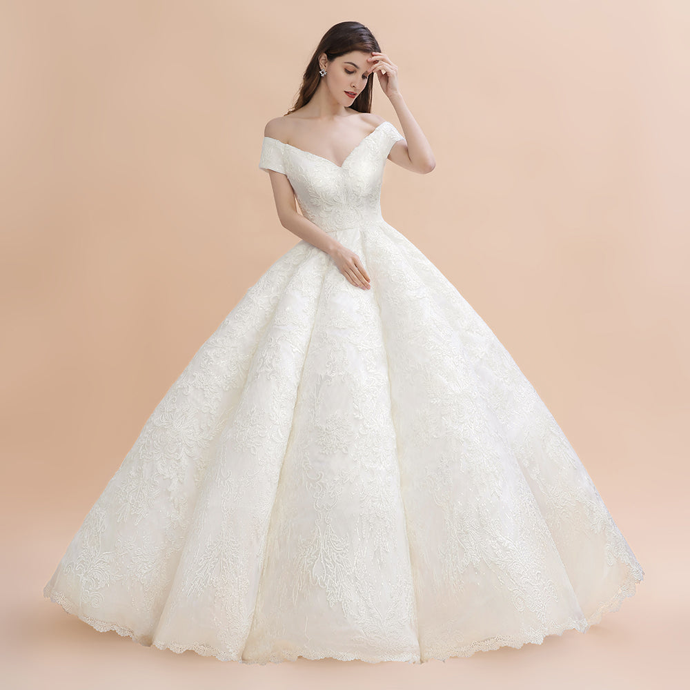 Elegantes schulterfreies weißes Spitzenapplikationen-Brautkleid 