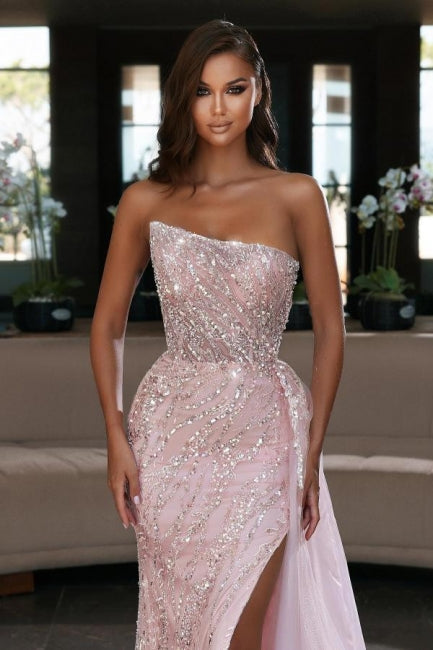 Elegantes, rosa, ärmelloses, langes Meerjungfrau-Ballkleid mit Pailletten und Schlitz