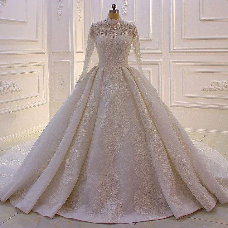 Elegantes Prinzessinnen-Brautkleid in A-Linie mit hohem Halsausschnitt, Spitze und Pailletten und langen Ärmeln