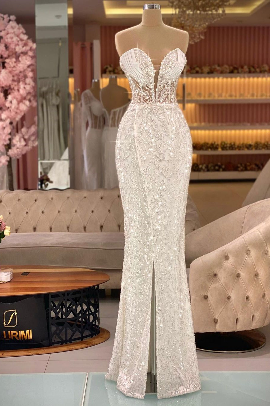 Elegante vestido de fiesta de encaje sin mangas con escote en V y lentejuelas
