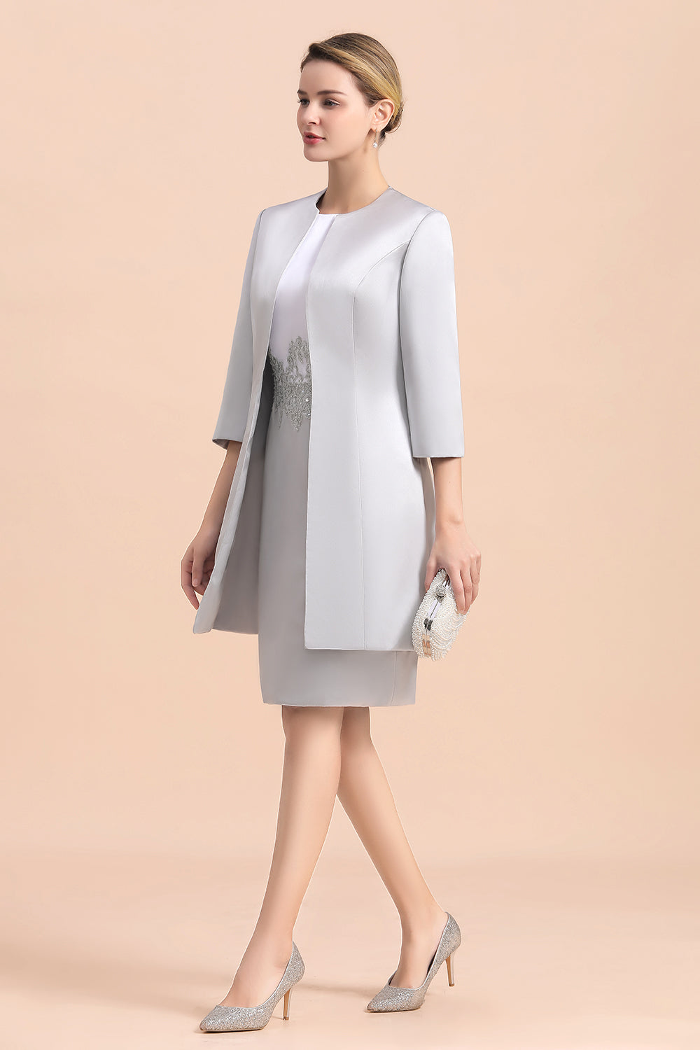 Elegantes silbernes kurzes Kleid für die Brautmutter, knielang, für Hochzeiten
