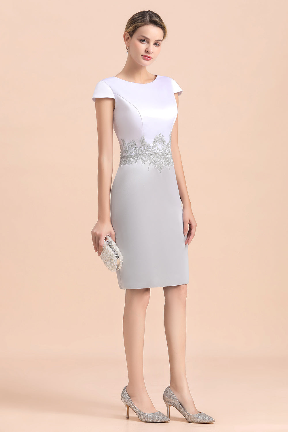 Elegantes silbernes kurzes Kleid für die Brautmutter, knielang, für Hochzeiten