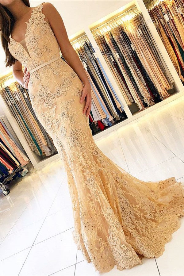 Elegantes ärmelloses Meerjungfrauen-Abendkleid mit V-Ausschnitt und Spitzenapplikationen