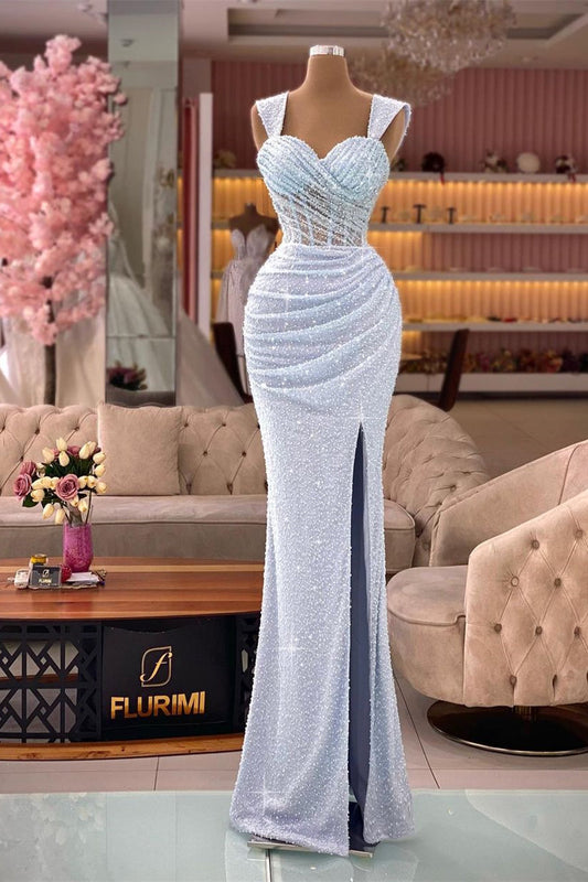 Elegantes ärmelloses Ballkleid mit Herzausschnitt und Pailletten und Schlitz