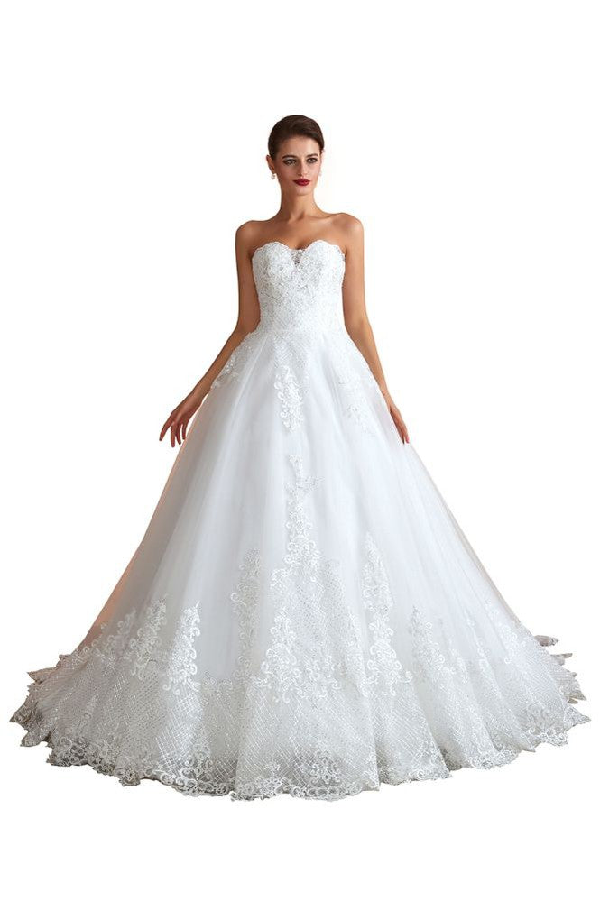 Elegantes weißes Brautkleid mit Herzausschnitt | Schlichtes A-Linien-Strandballkleid aus Tüll