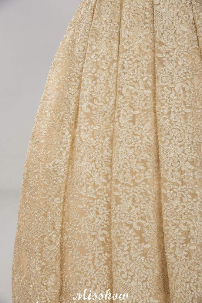 Elegantes Ballkleid mit Tüllspitze und herzförmigem Ausschnitt, ärmellos