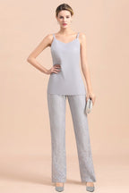 Elegante mono plateado con apliques de escote en V para madre de la novia con envolturas de encaje