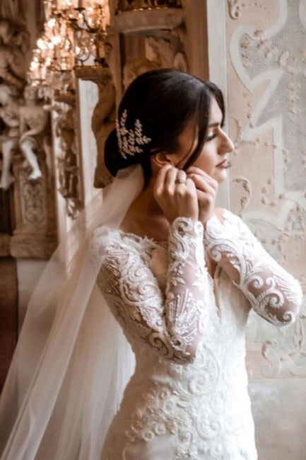 Elegantes V-Ausschnitt Langarm Meerjungfrau Bodenlanges Spitzen Brautkleid mit Kapellenschleppe 