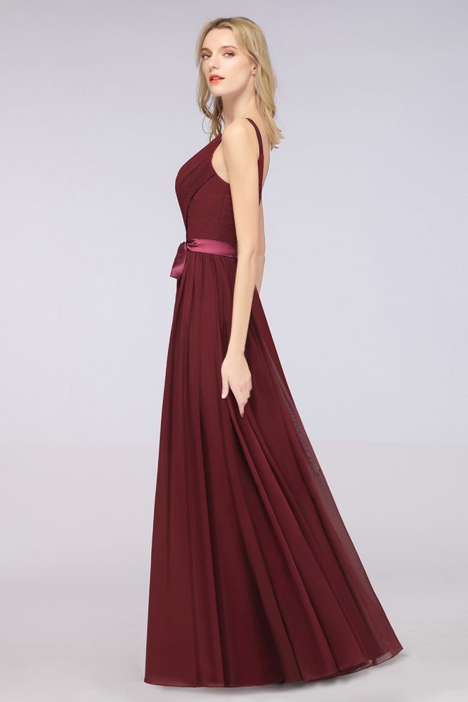 Elegante vestido de dama de honor de gasa con escote en V, tirantes, espalda descubierta y volantes hasta el suelo