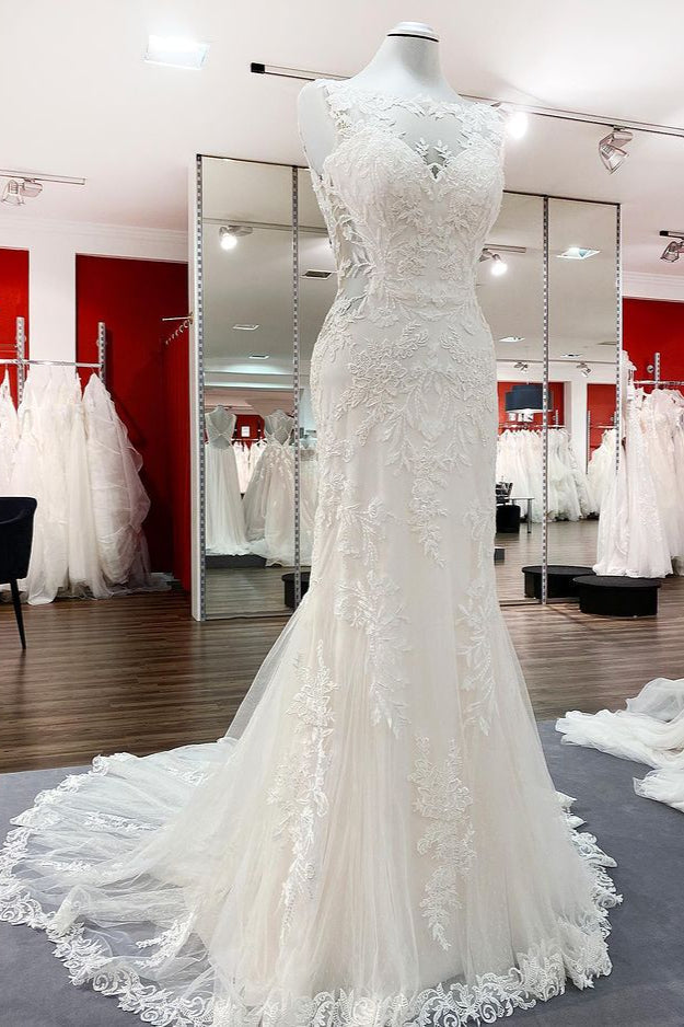 Elegantes weißes langes Meerjungfrau-Brautkleid mit Tüllspitze und offenem Rücken