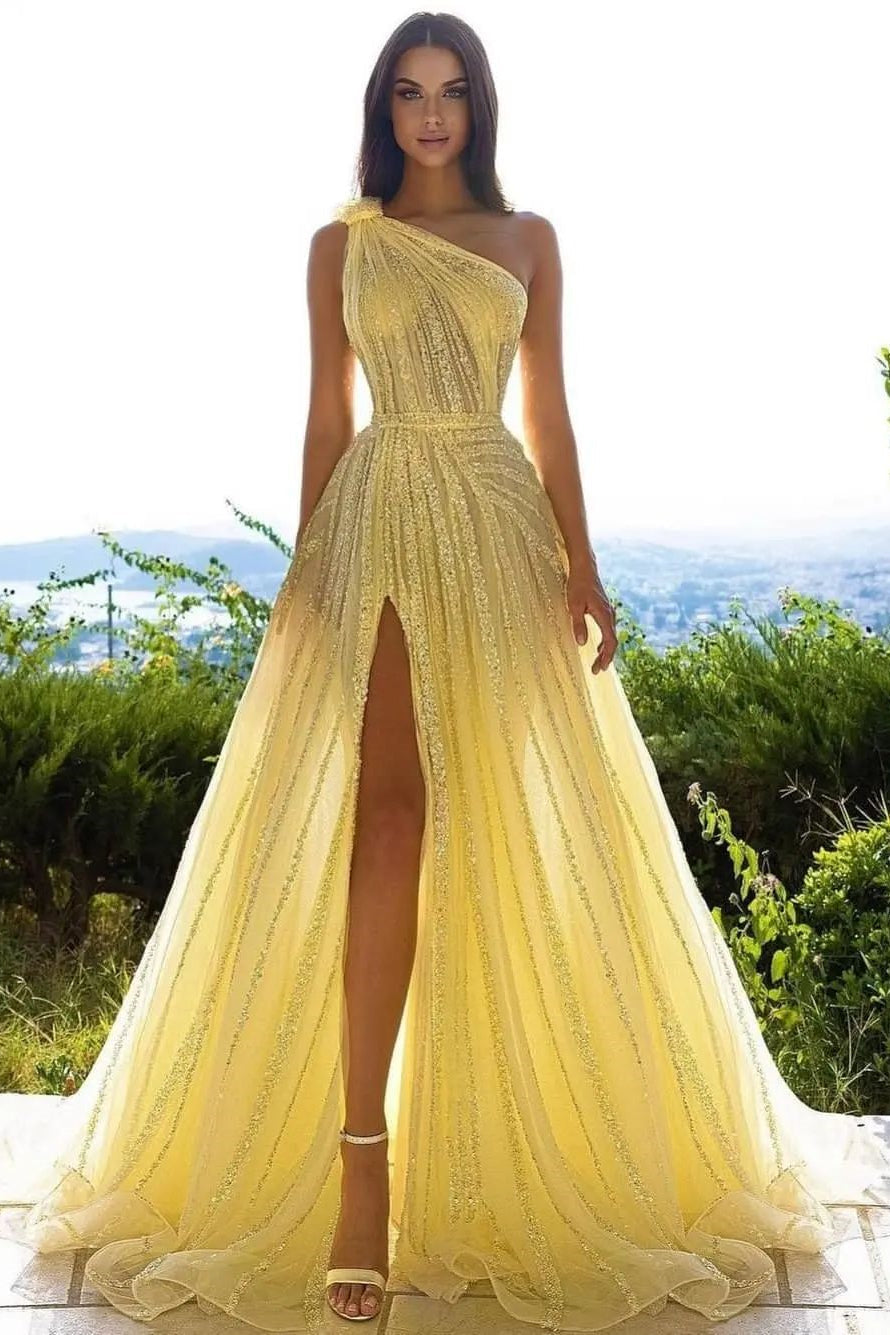 Elegantes gelbes One-Shoulder-A-Linien-Ballkleid mit Pailletten und Schlitz