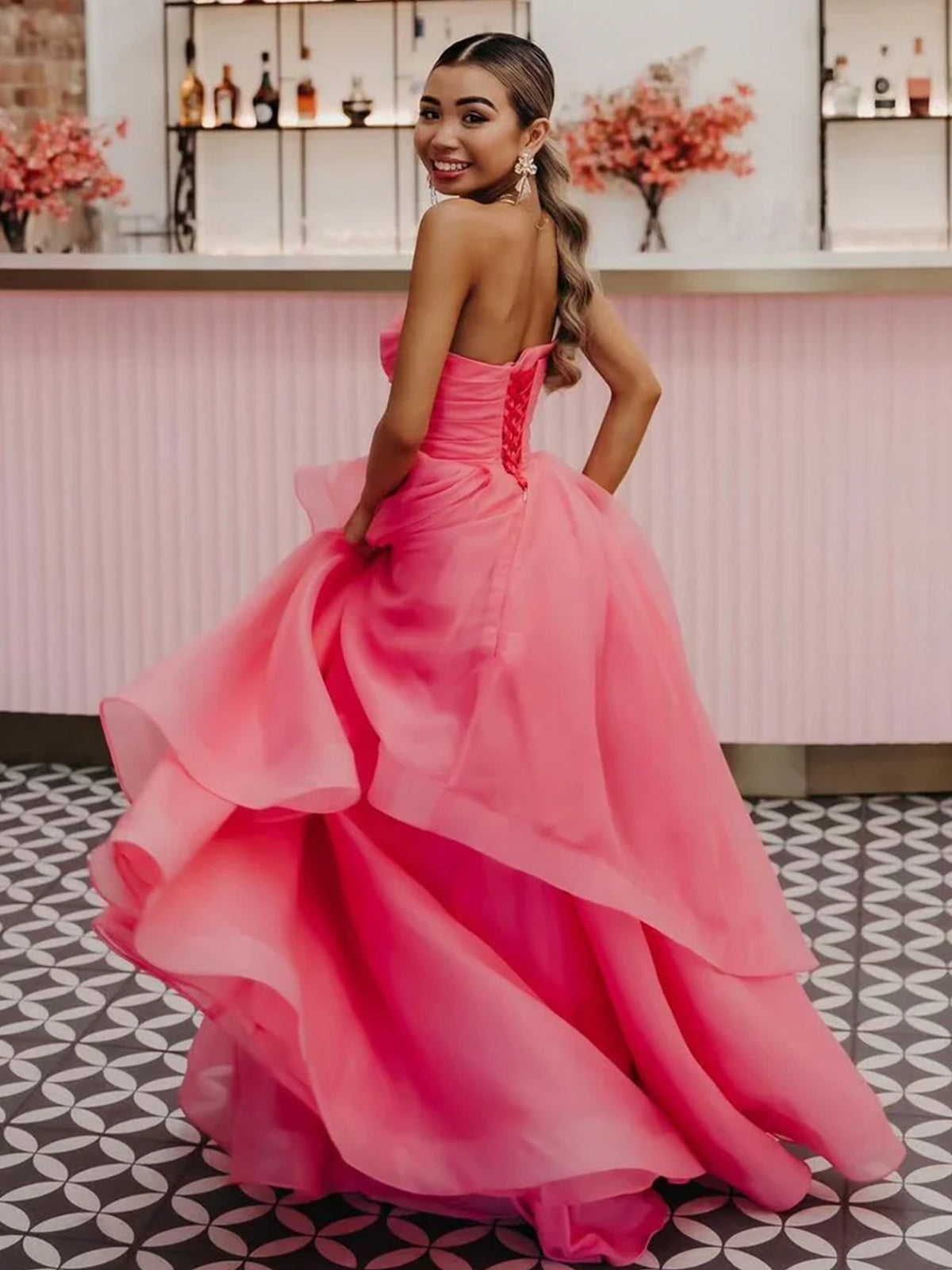 Elisa | Vestido de fiesta de organza rosa claro, corte A, sin tirantes