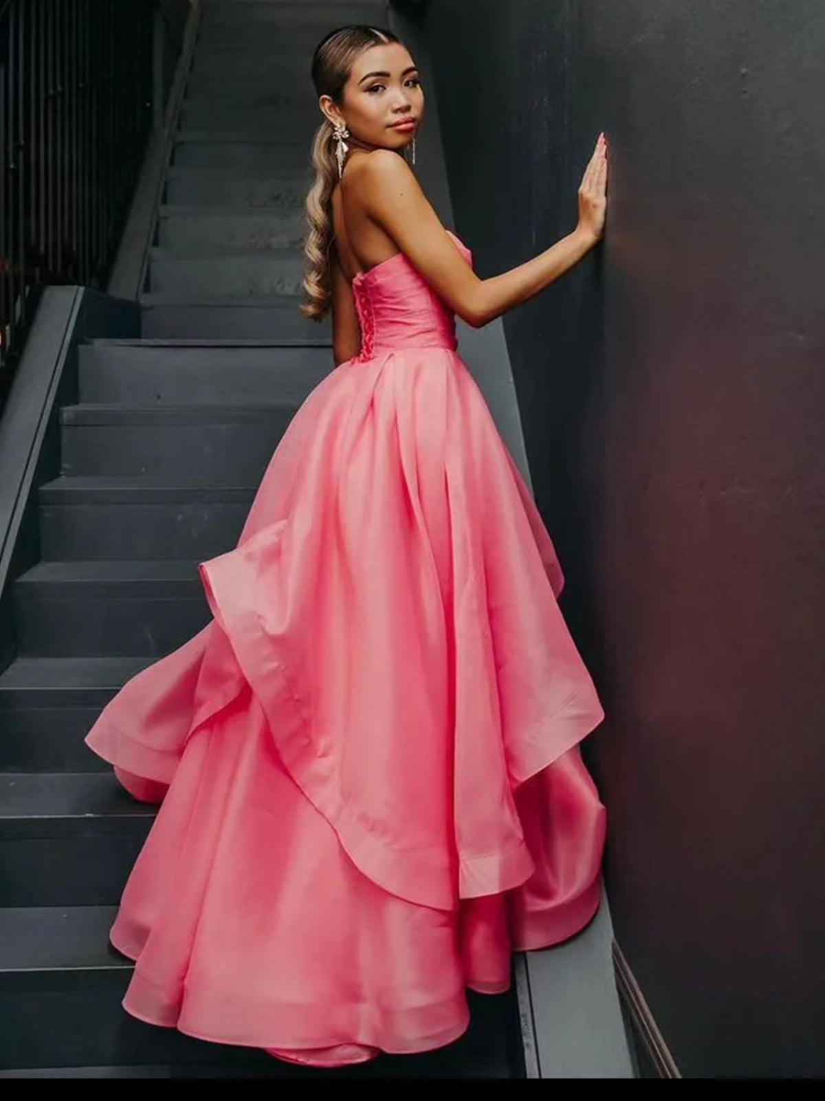 Elisa | Vestido de fiesta de organza rosa claro, corte A, sin tirantes