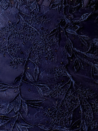 Ethel | Trägerloses Etuikleid aus Spitze mit Applikationen