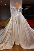 Exquisites bodenlanges, schulterfreies A-Linien-Ballkleid aus Satin mit V-Ausschnitt und Perlen