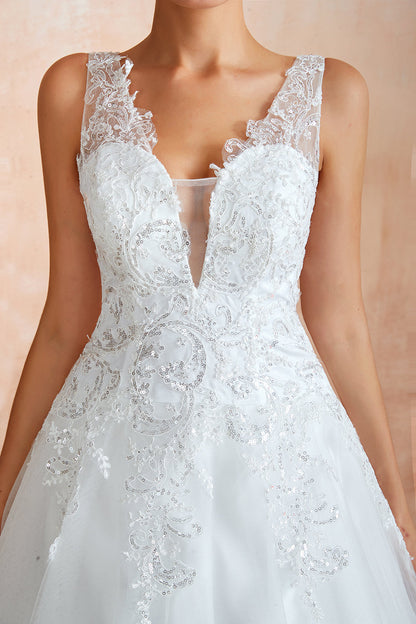Exquisite Long A-line Appliques Lace Tulle Wedding Dress