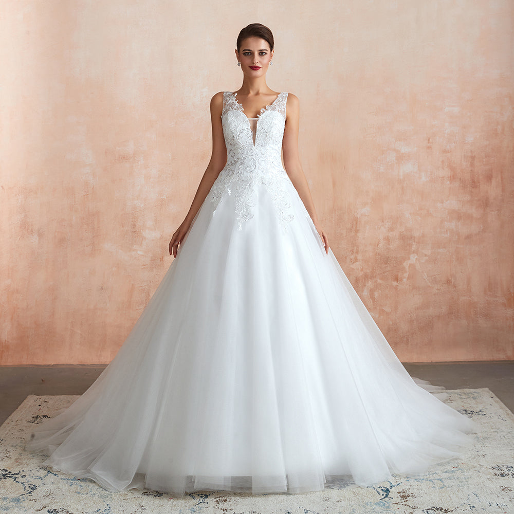 Exquisite Long A-line Appliques Lace Tulle Wedding Dress