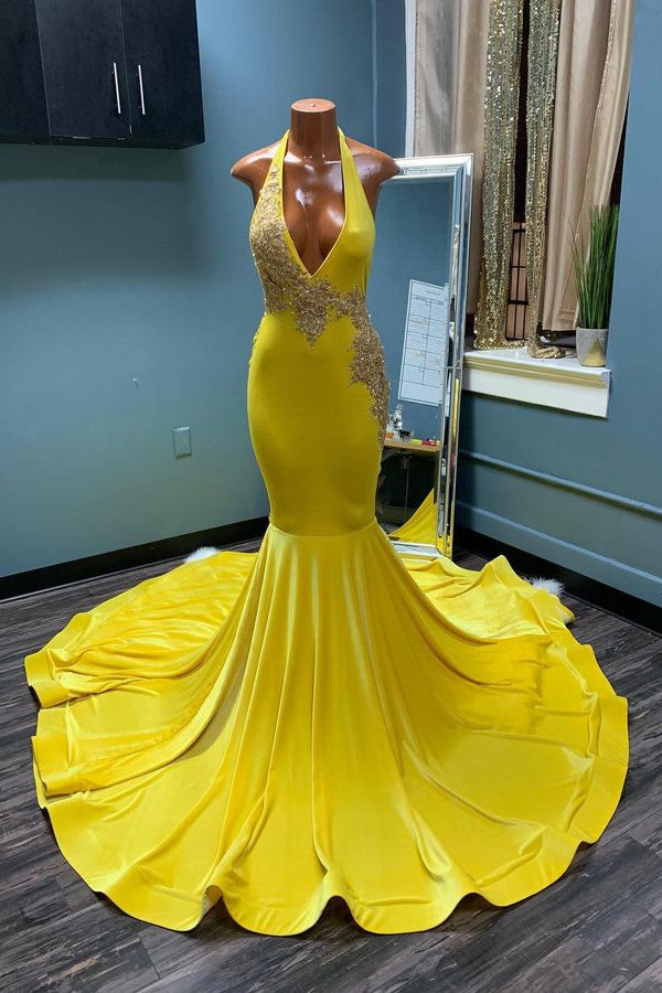 Auffälliges ärmelloses Neckholder-Ballkleid im Meerjungfrau-Stil mit rückenfreiem Schnitt