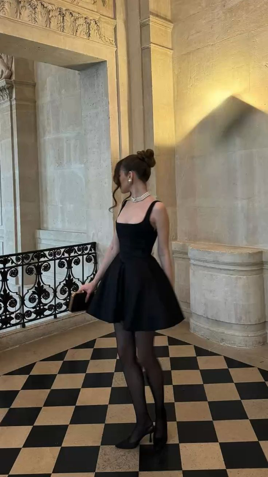 Sexy Träger Schwarz A-Linie Kurzes Homecoming-Kleid Geburtstags-Outfit Y7621