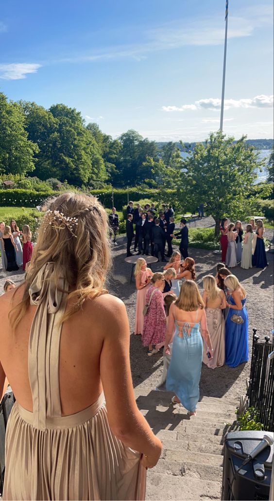 Verschiedene Arten von Abendkleidern Neckholder-Ballkleid Rosa A-Linie Tüll Lagen-Ballkleid Y288