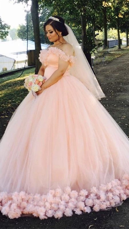 Vestido de novia de tul con hombros descubiertos y flores hechas a mano Y474