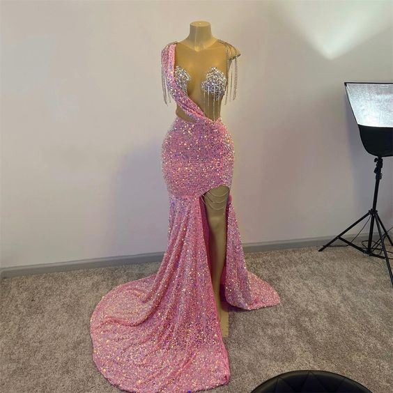 Glitzernde rosa Pailletten-Abschlussballkleider für schwarze Mädchen mit Quasten, Luxuskleid für Gala-Party 2023, geteilter Schlitz, lange Meerjungfrau-Abendkleider Y1871