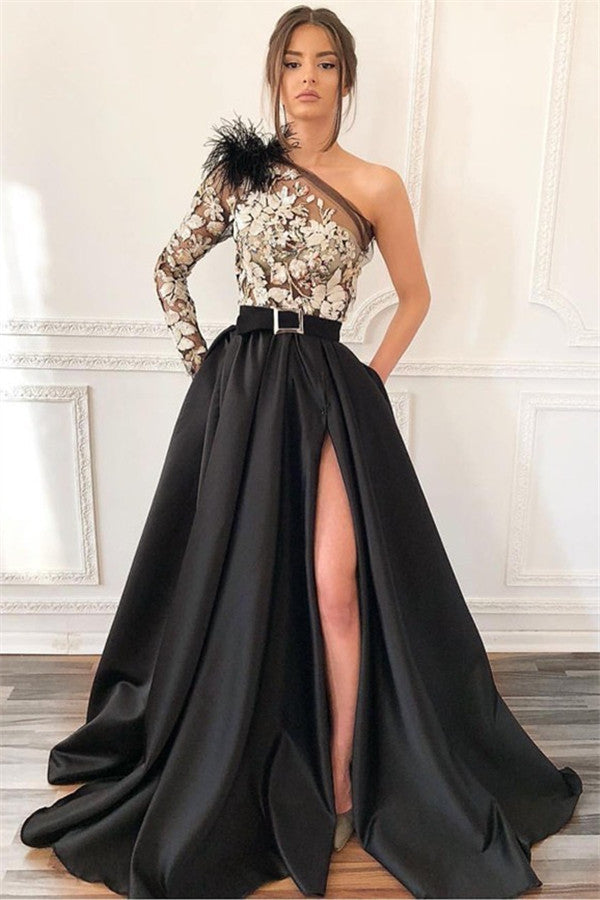 Fabuloso vestido de fiesta largo de corte A con un hombro al descubierto, abertura frontal y bolsillos