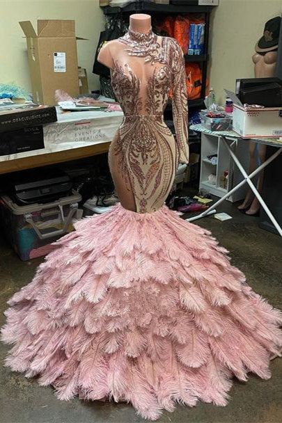 Fabelhaftes Ballkleid im Meerjungfrau-Stil mit hohem Halsausschnitt, einer Schulter und langen Ärmeln, transparenter Spitze