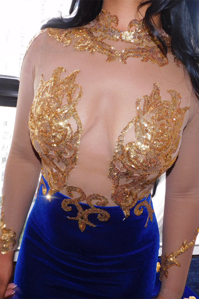 Fabelhaftes Ballkleid im Meerjungfrau-Stil mit hohem Halsausschnitt und transparenter Spitze und langen Ärmeln